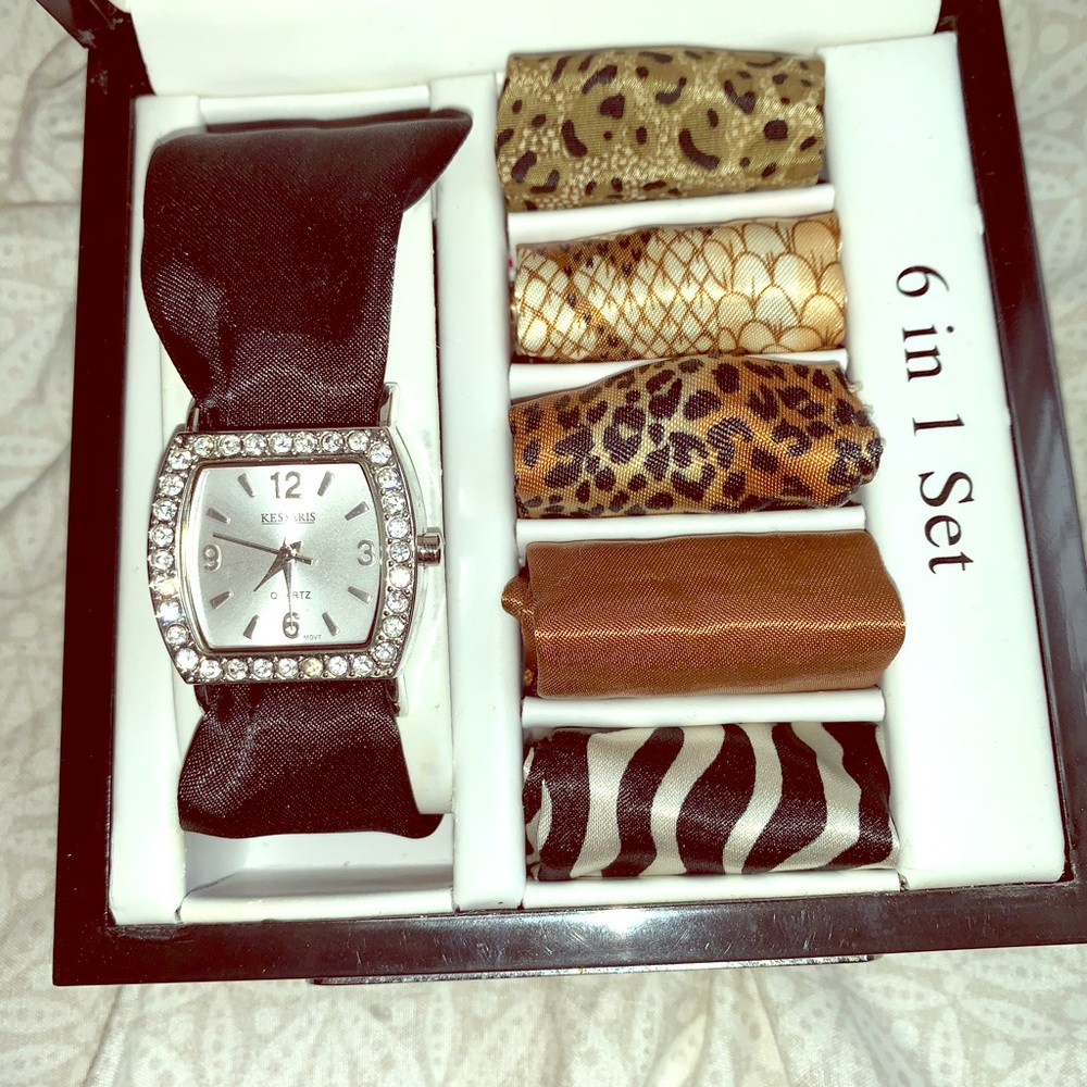 Interchangeable watch🌟